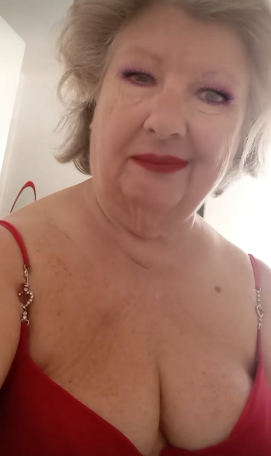 Italian Granny #o4VQdYSJ