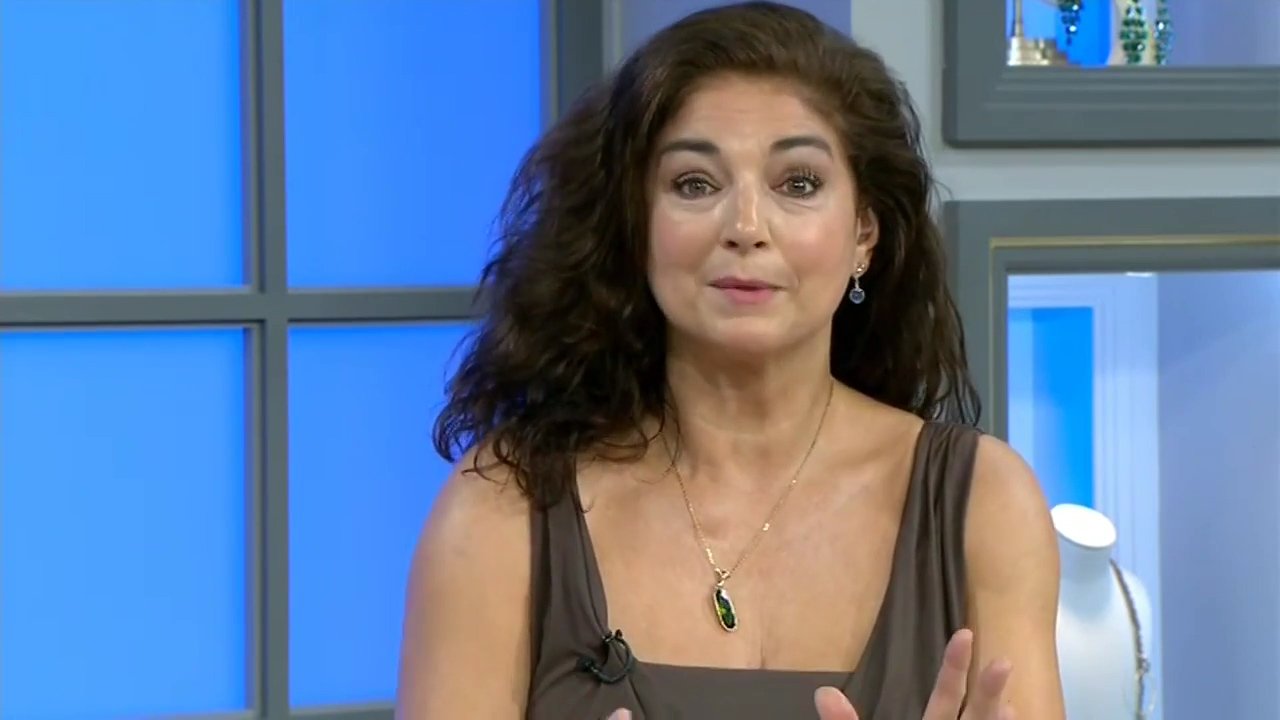 Julia Roberts QVC Big milf tits #ohJjpmf7