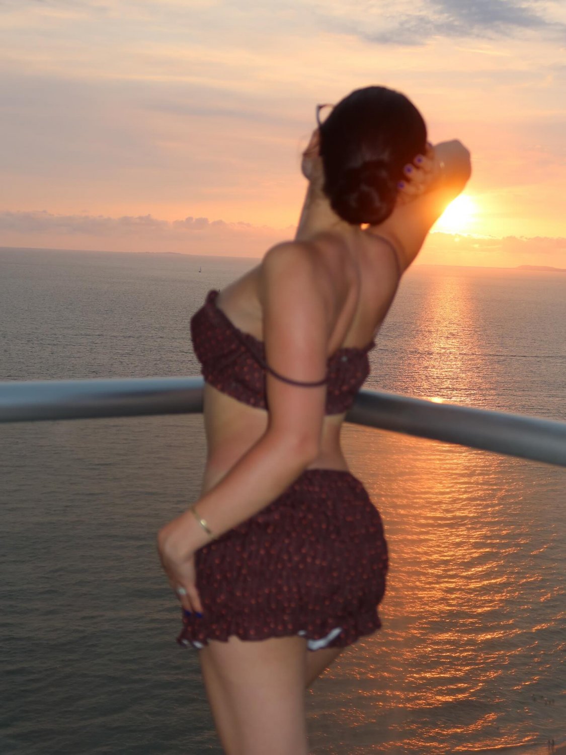 Osiris Mendez wants to be your new semen dump, who gives the first tribute on her #BUmtzxUN